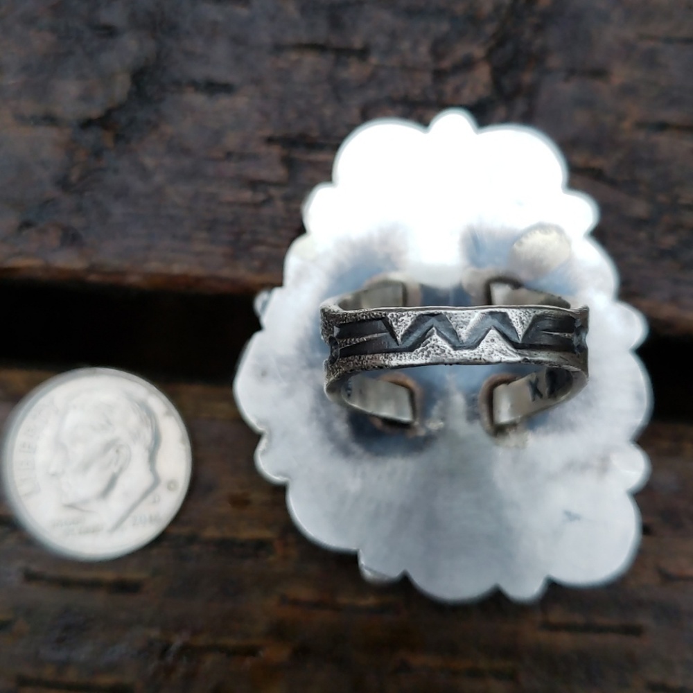 SOLD Vintage Spiny Oyster Native American Ring S 9 - Picture 6 of 8